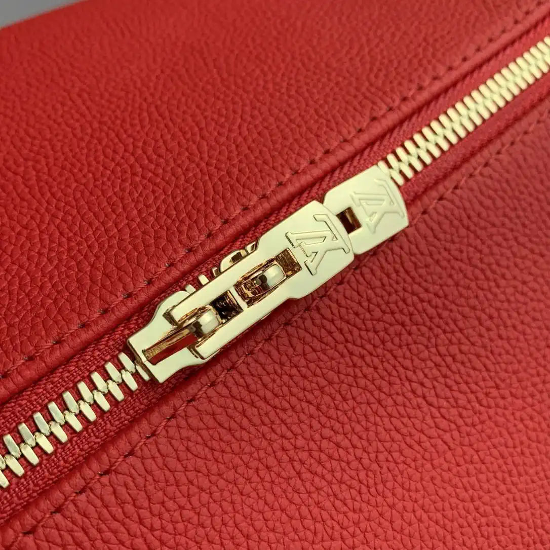 LV M26905 Louis Vuitton Express PM Handbag Red