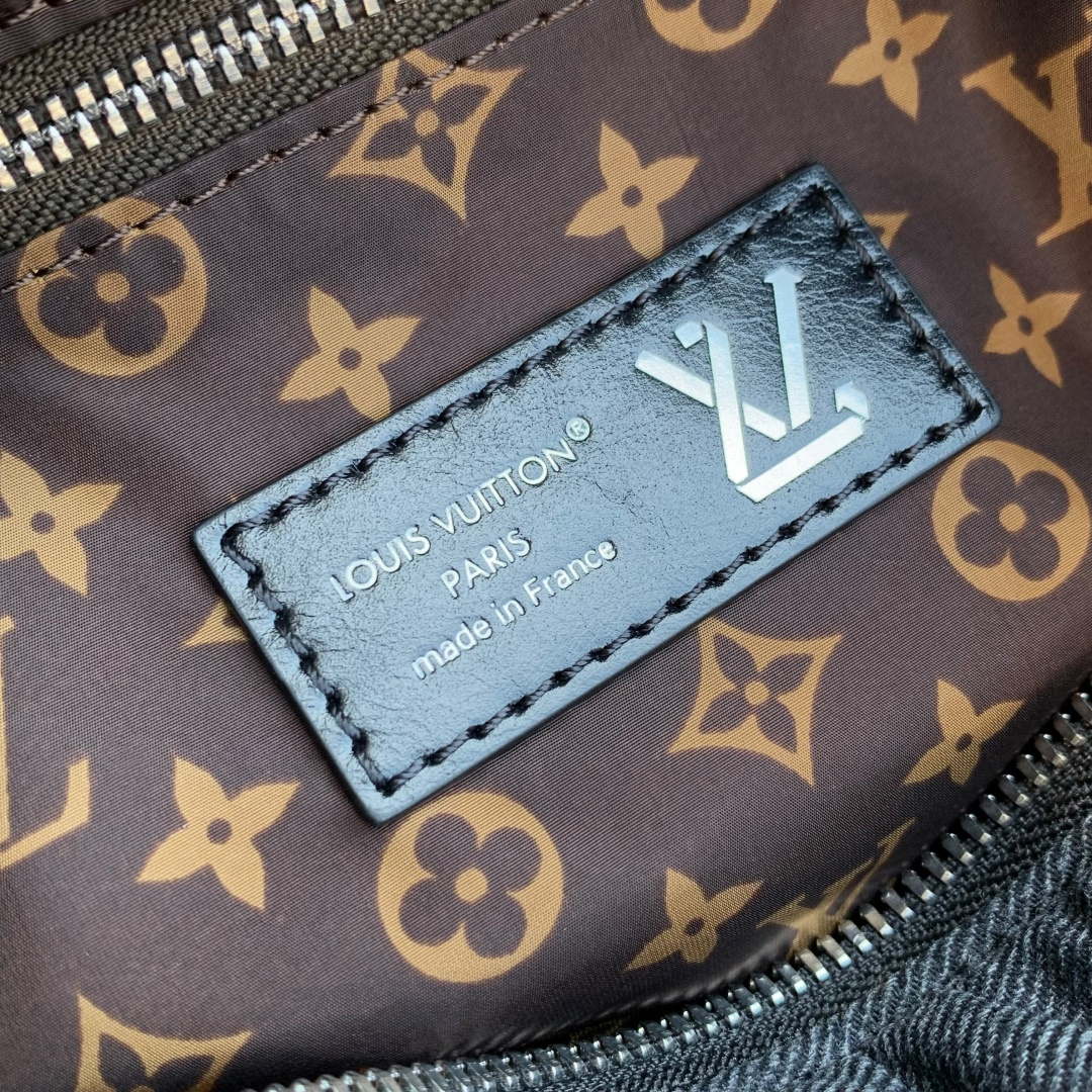 LV M26956 Louis Vuitton Speedy Bandouliere 25 Bag Black Jeans