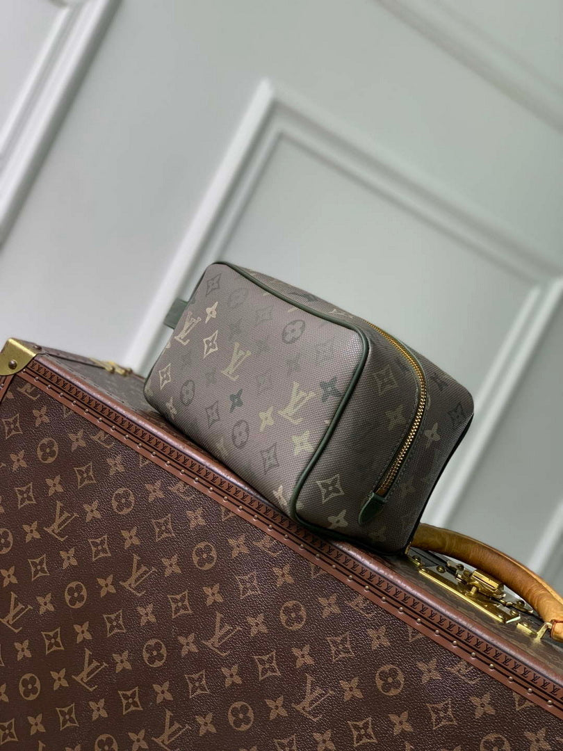 LV M26963 Louis Vuitton Dopp Kit Bag Khaki