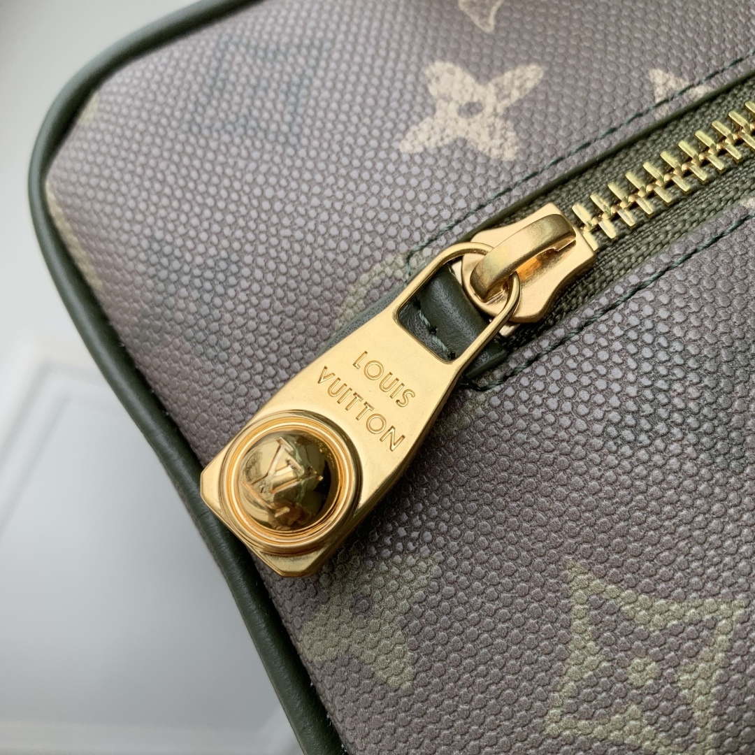 LV M26963 Louis Vuitton Dopp Kit Bag Khaki