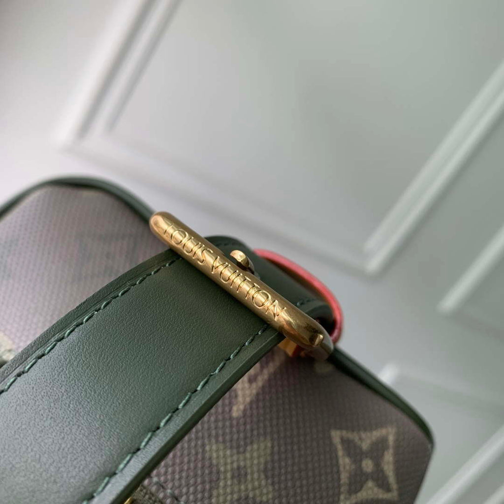 LV M26963 Louis Vuitton Dopp Kit Bag Khaki