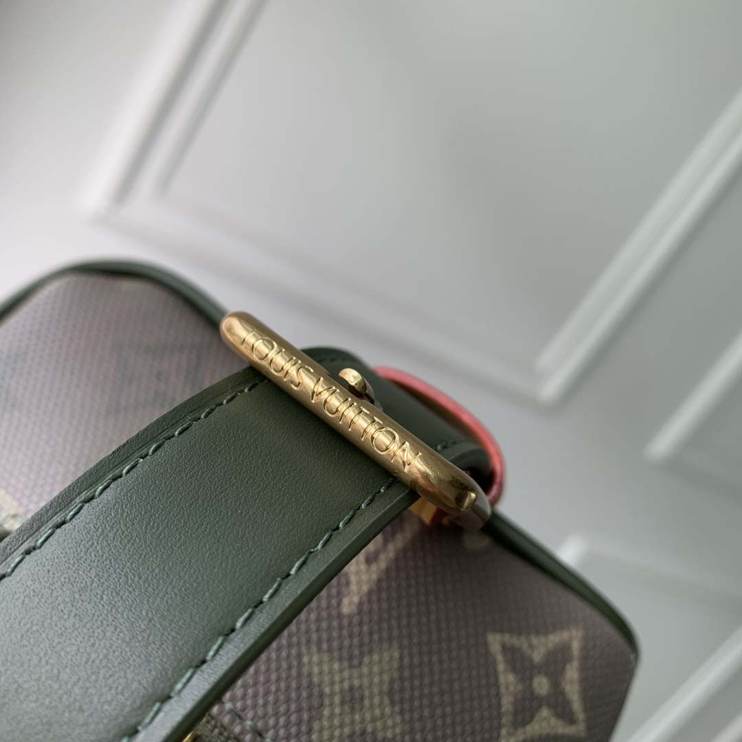 LV M26963 Louis Vuitton Dopp Kit Bag Khaki