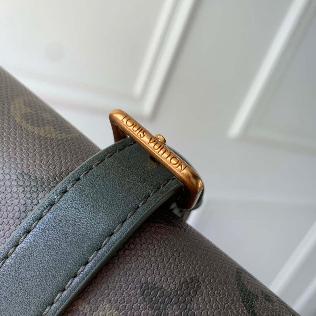 LV M26969 Louis Vuitton Satchel Wearable Wallet Khaki
