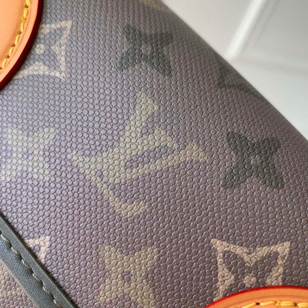 LV M26969 Louis Vuitton Satchel Wearable Wallet Khaki