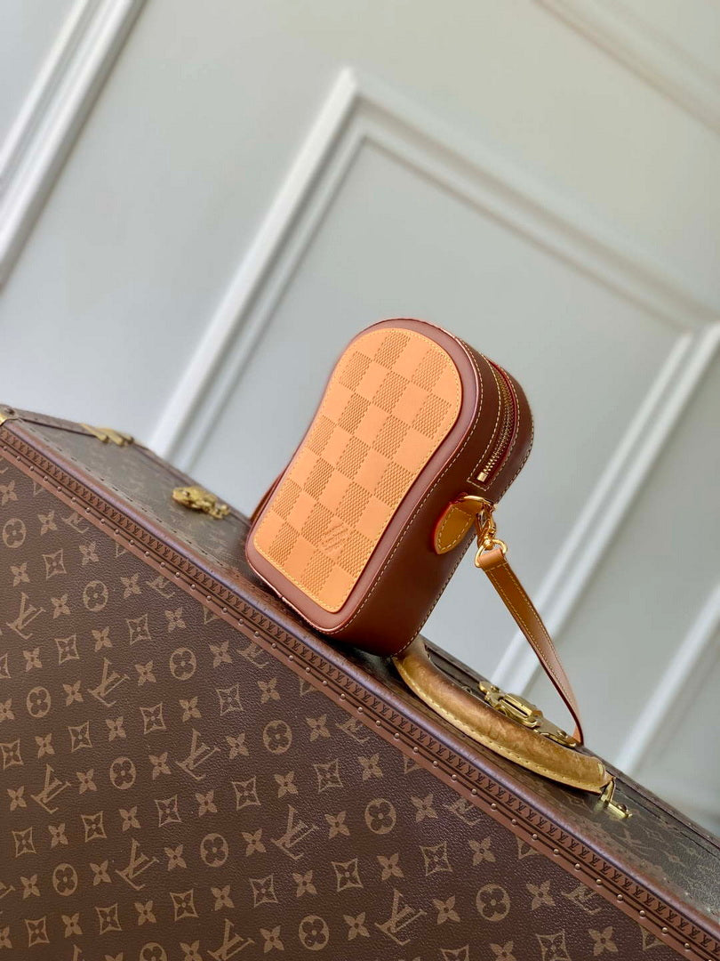 LV M26984 Louis Vuitton Toast Wearable Wallet Monogram/Damier