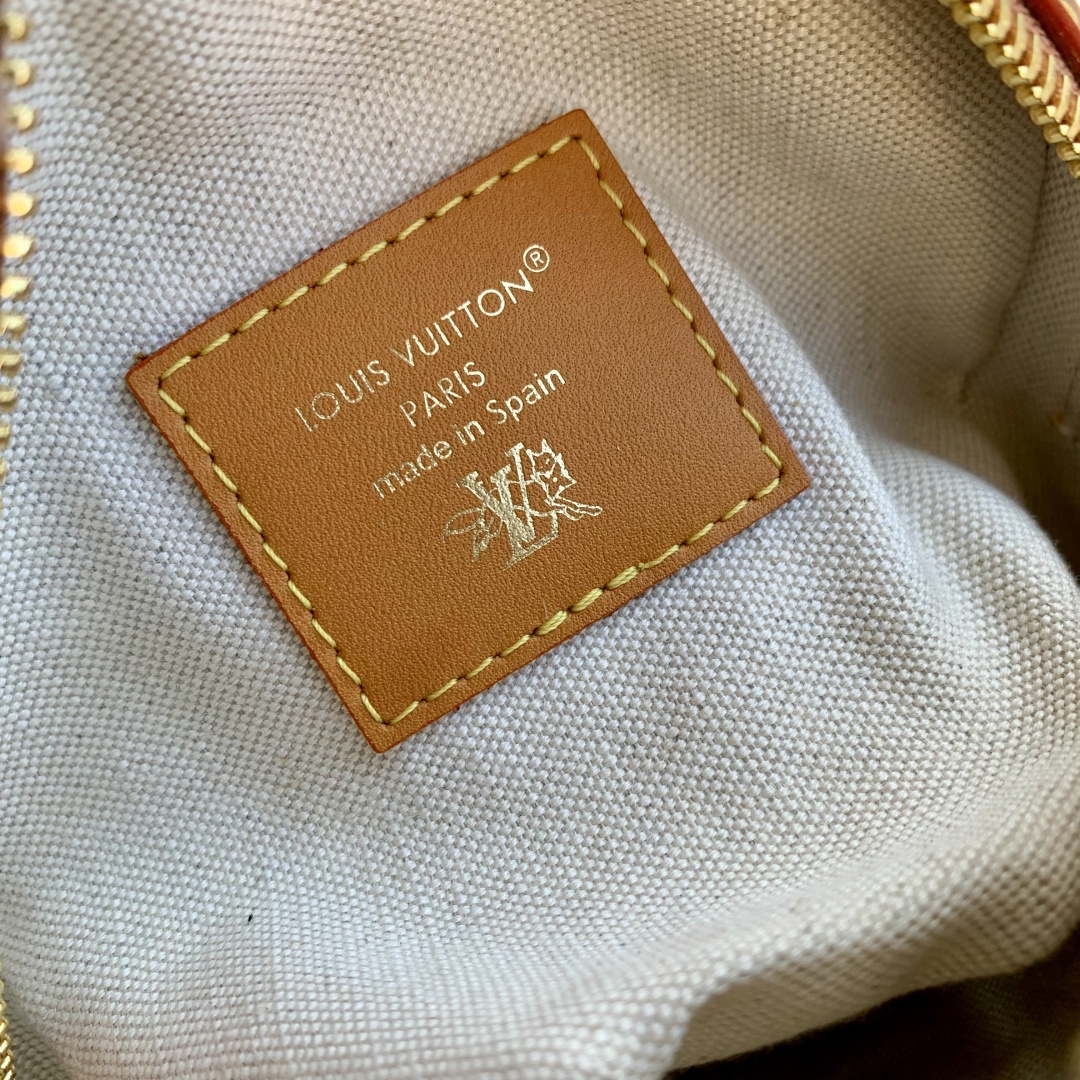 LV M26984 Louis Vuitton Toast Wearable Wallet Monogram/Damier