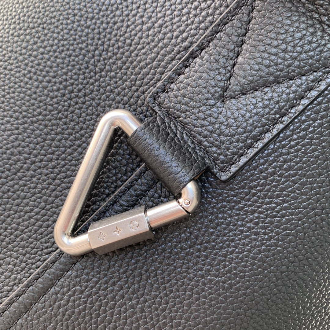 LV M27022 Louis Vuitton Verso Hobo Bag Black