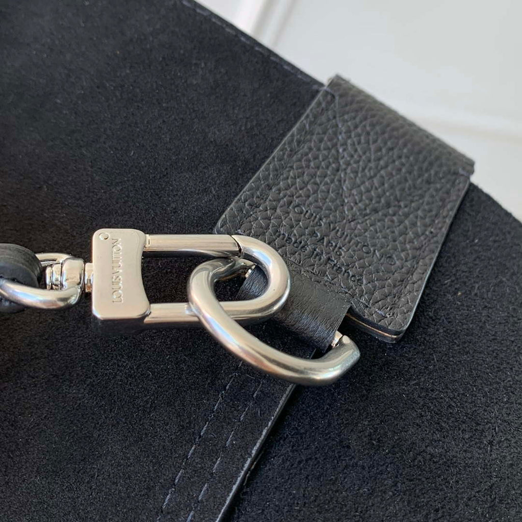 LV M27022 Louis Vuitton Verso Hobo Bag Black
