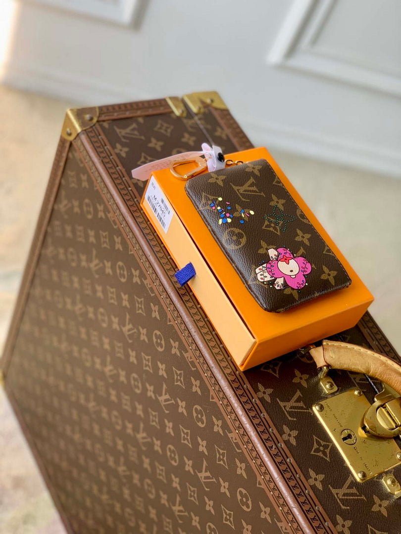 LV M27045 Louis Vuitton Key Pouch S