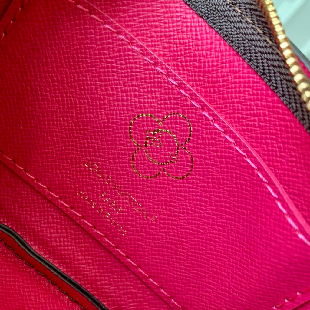 LV M27045 Louis Vuitton Key Pouch S