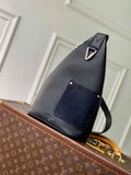 LV M27060 Louis Vuitton Delta Slingbag Black