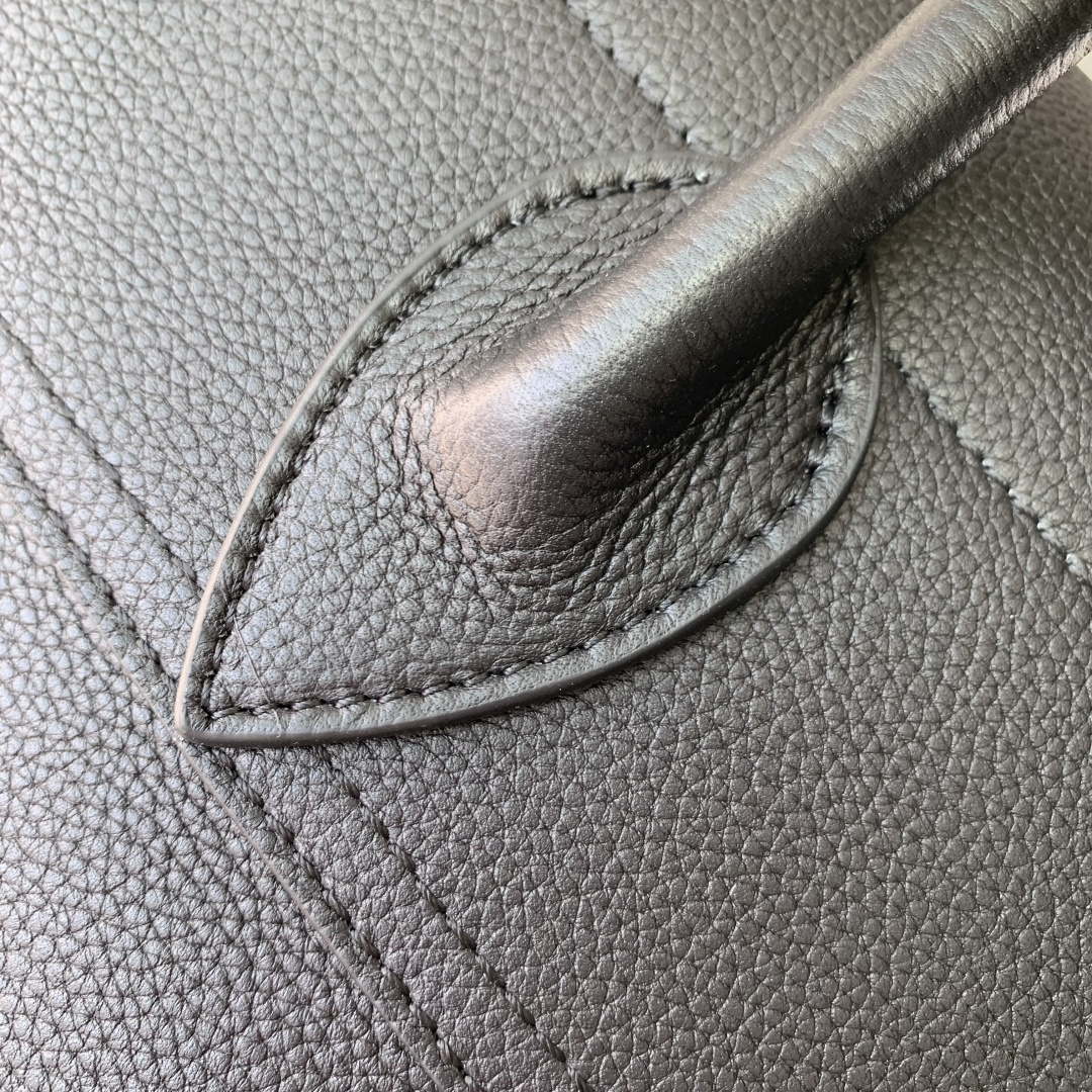 LV M27061 Louis Vuitton Steamer 30 Cross-body Bag Black
