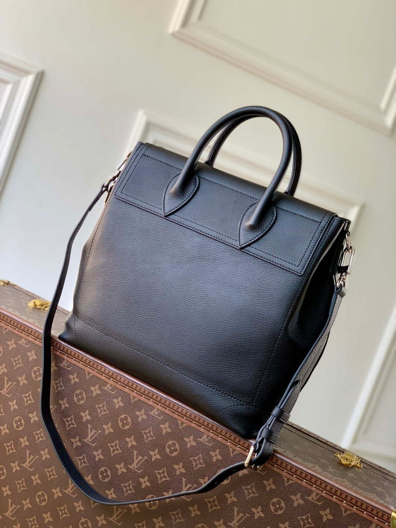 LV M27061 Louis Vuitton Steamer 30 Cross-body Bag Black