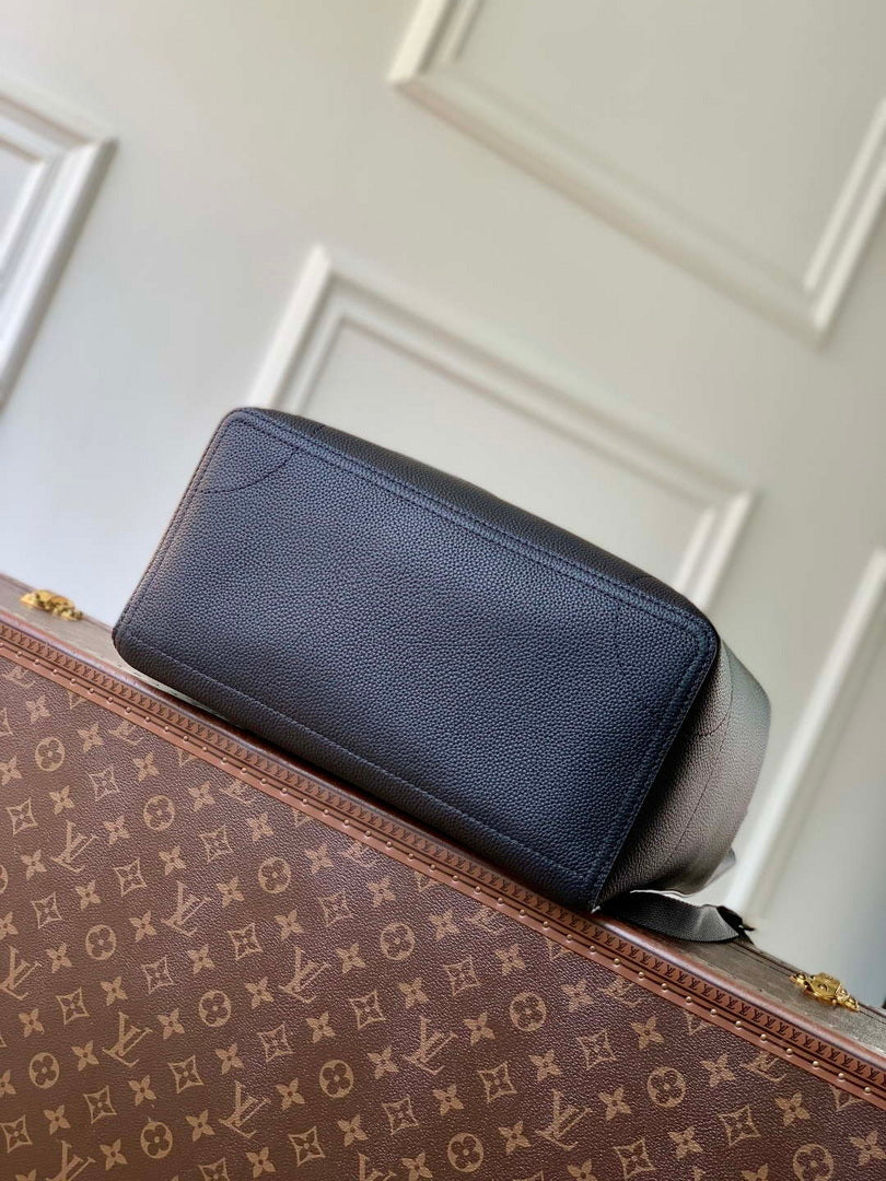 LV M27063 Louis Vuitton Steamer Backpack Black