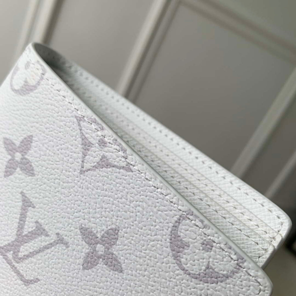 LV M27082 Louis Vuitton Multiple Wallet White