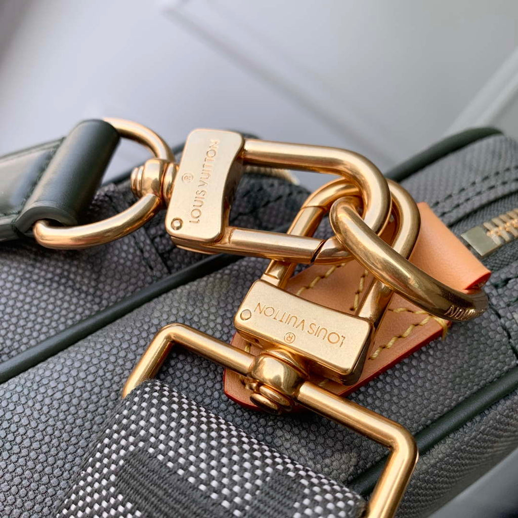 LV M27095 Louis Vuitton Nil Bag Khaki