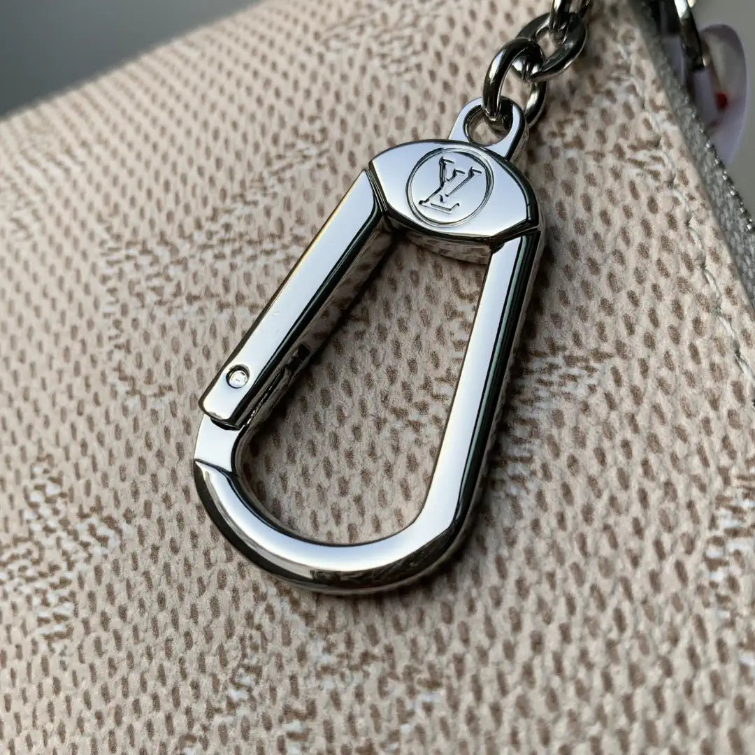 LV M27109 Louis Vuitton Key Pouch M Beige