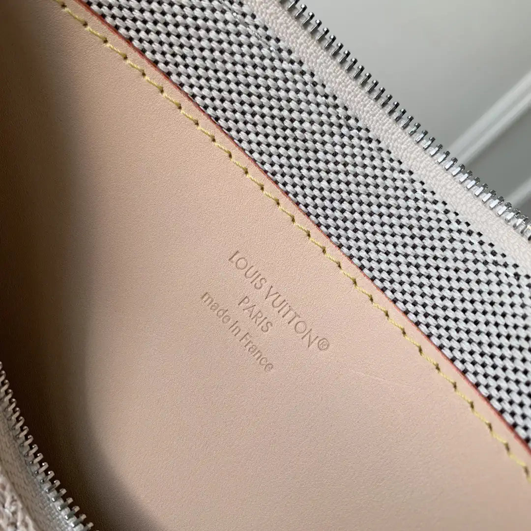 LV M27109 Louis Vuitton Key Pouch M Beige