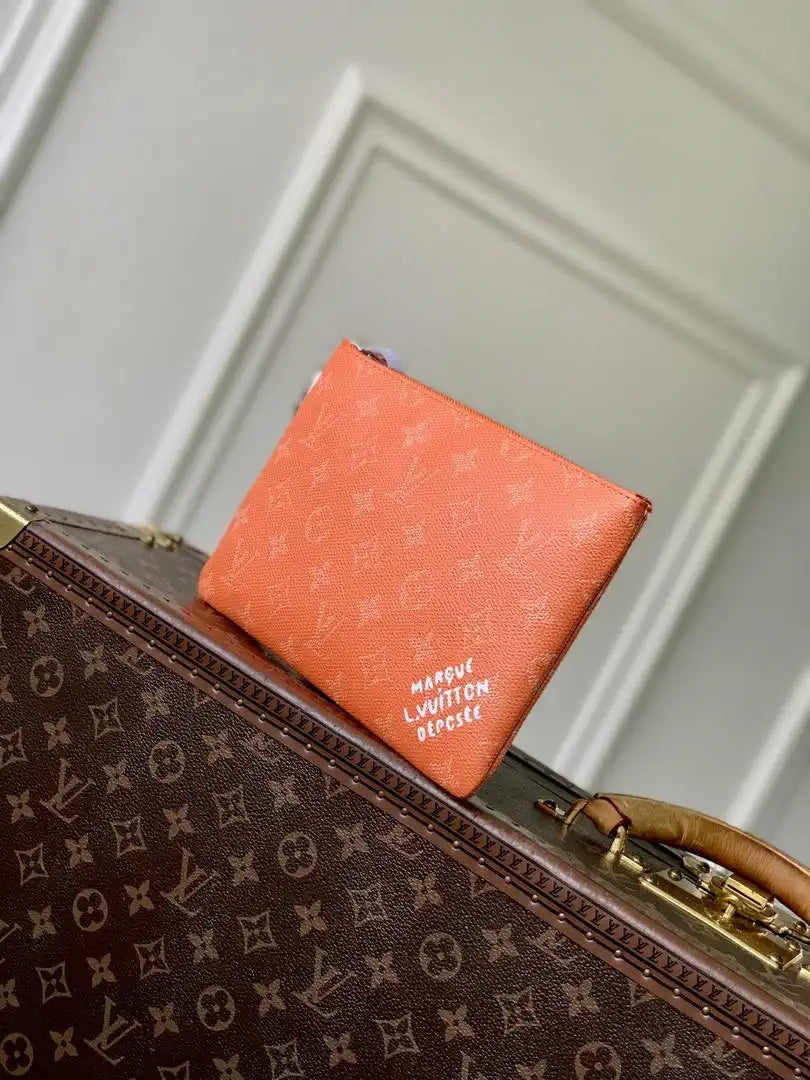 LV M27109 Louis Vuitton Key Pouch M Orange