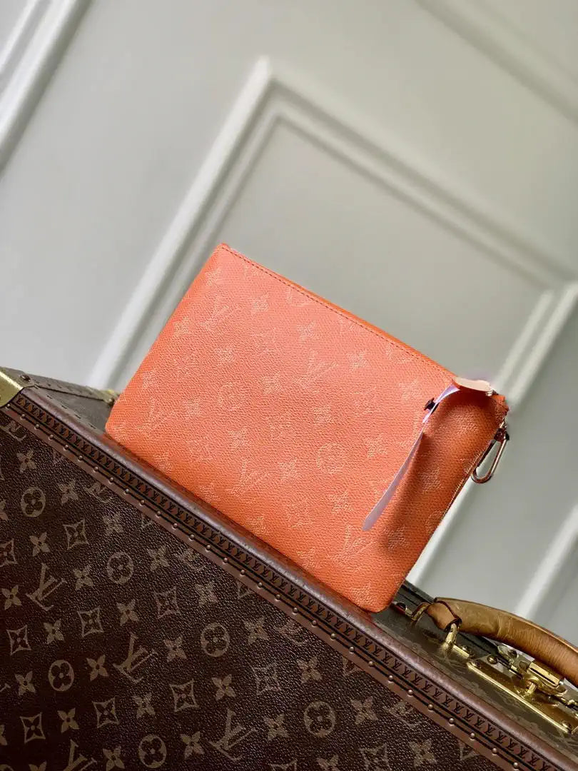 LV M27109 Louis Vuitton Key Pouch M Orange