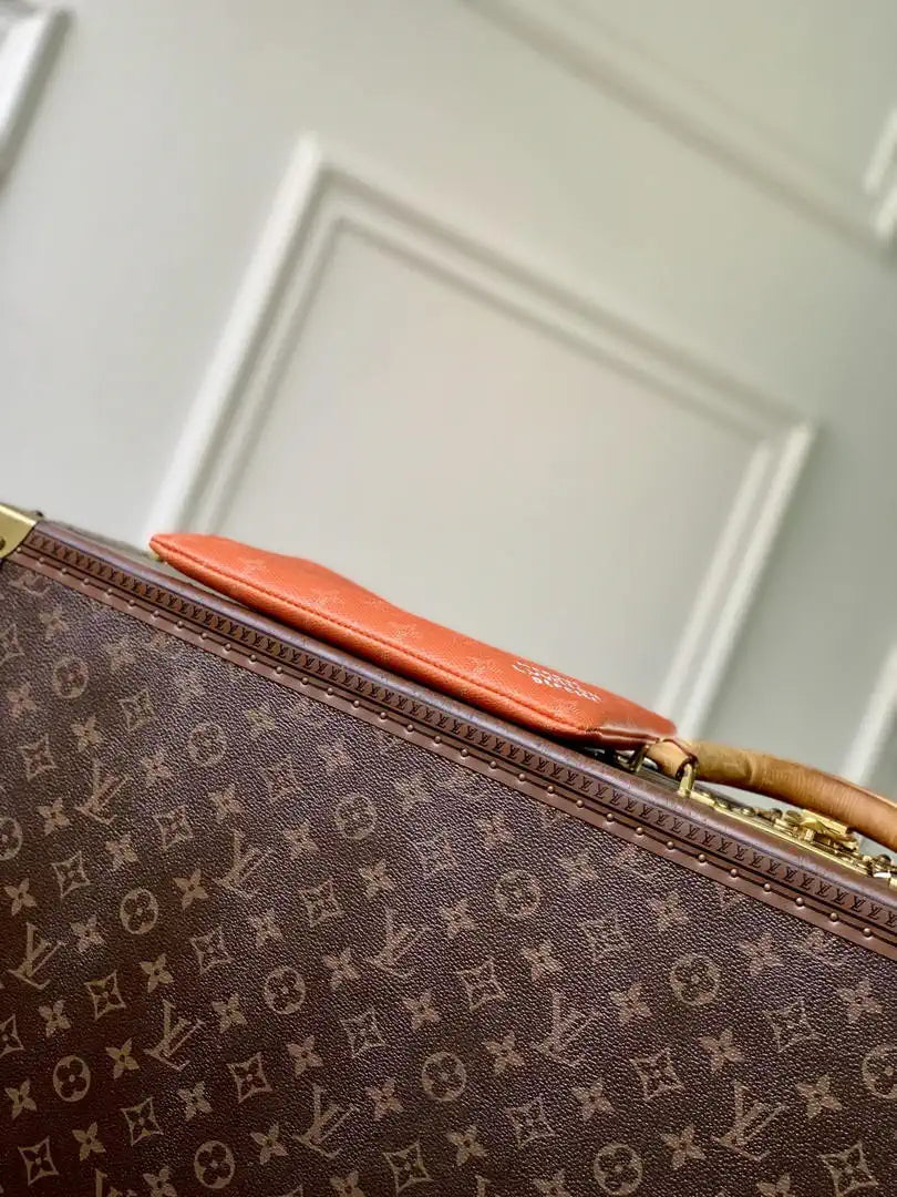 LV M27109 Louis Vuitton Key Pouch M Orange
