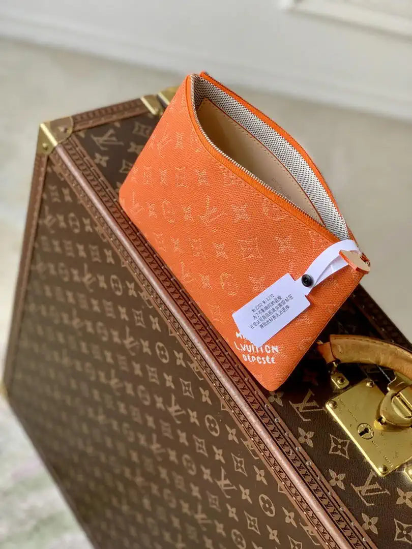 LV M27109 Louis Vuitton Key Pouch M Orange