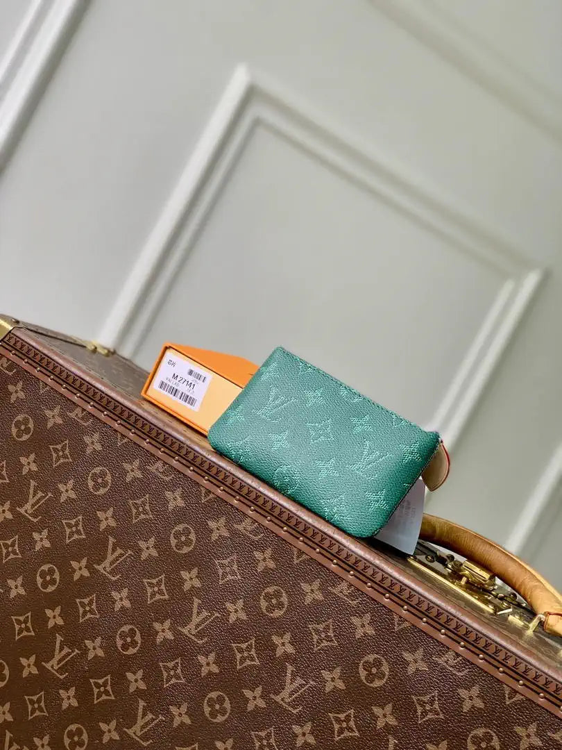 LV M27141 Louis Vuitton Key Pouch S Green