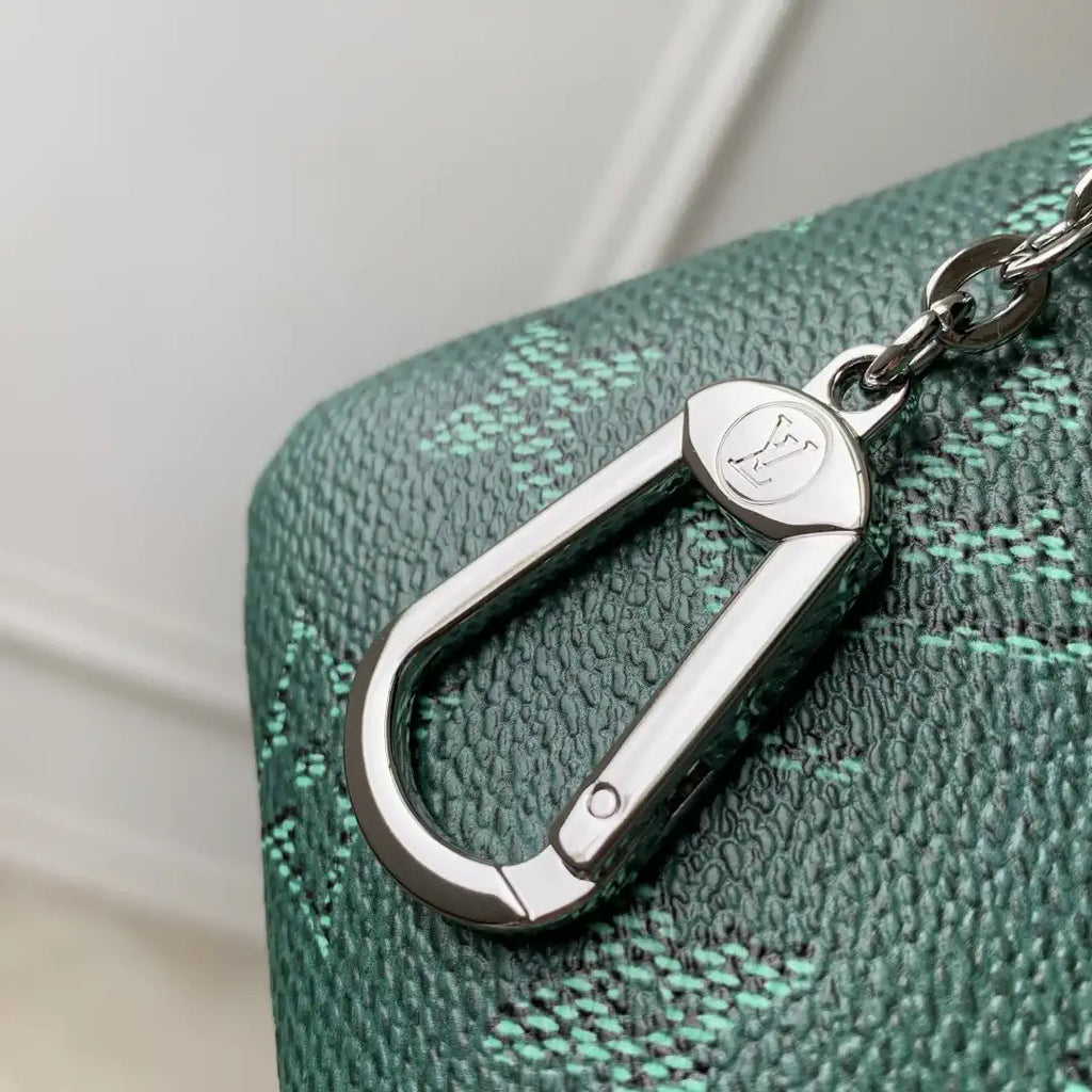 LV M27141 Louis Vuitton Key Pouch S Green