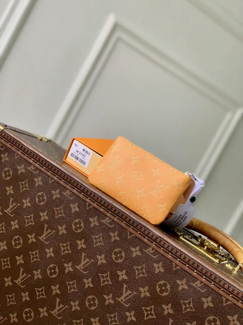 LV M27141 Louis Vuitton Key Pouch S Yellow
