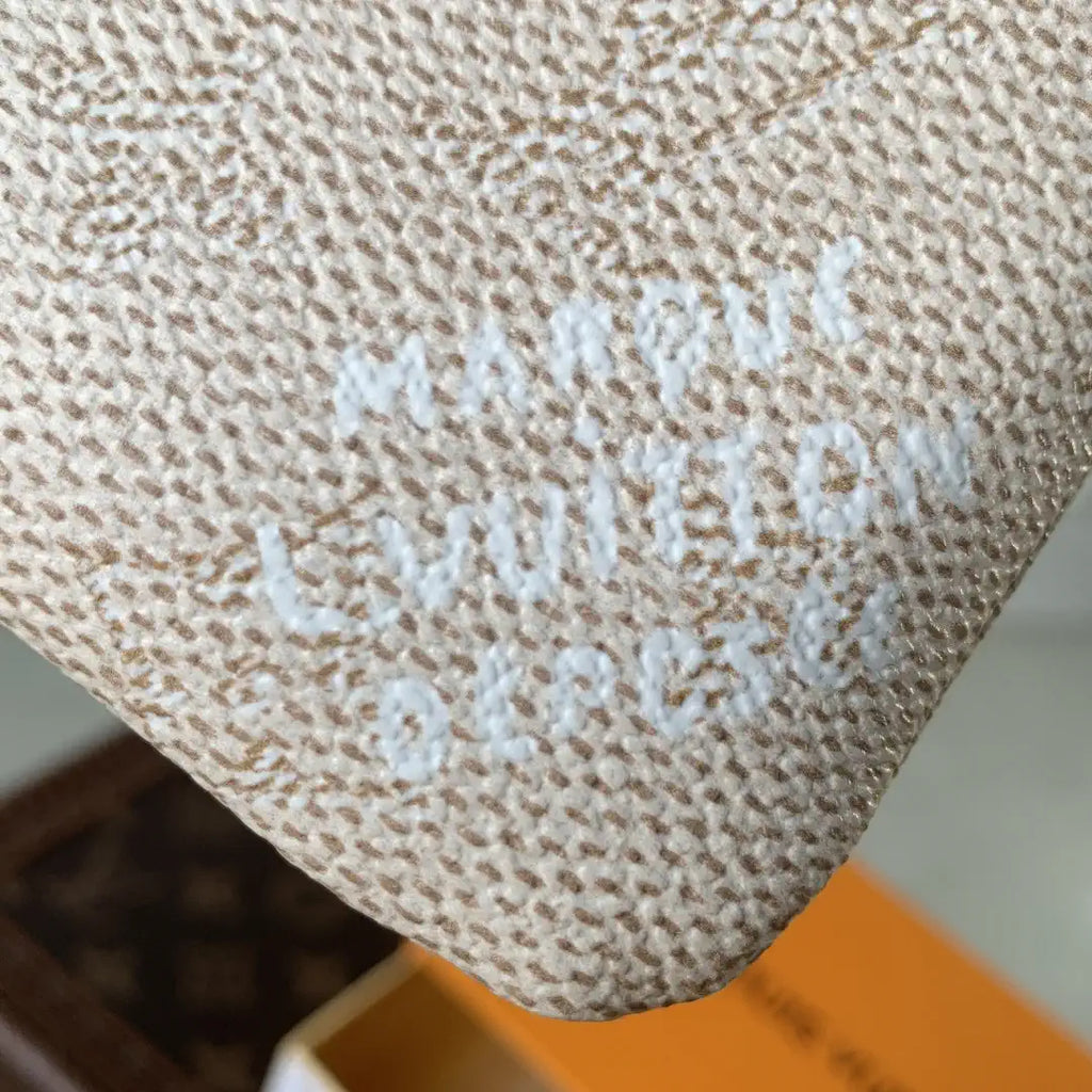 LV M27113 Louis Vuitton Key Pouch S Beige