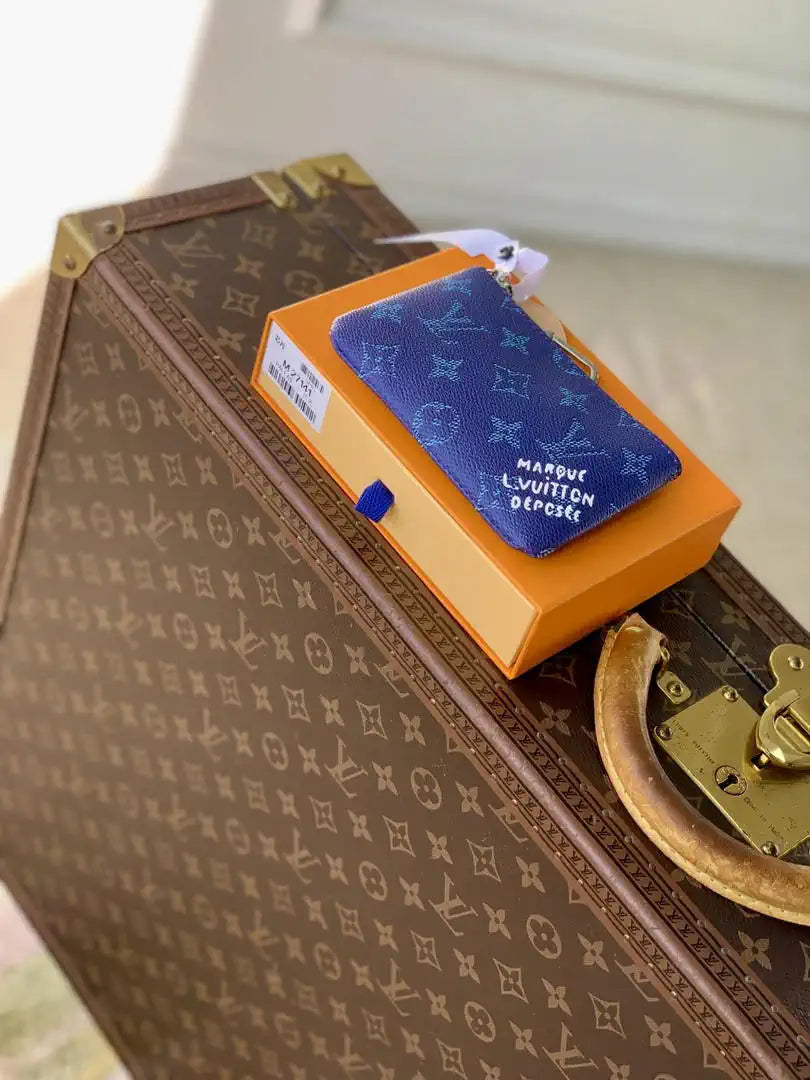 LV M27112 Louis Vuitton Key Pouch S Ocean Blue