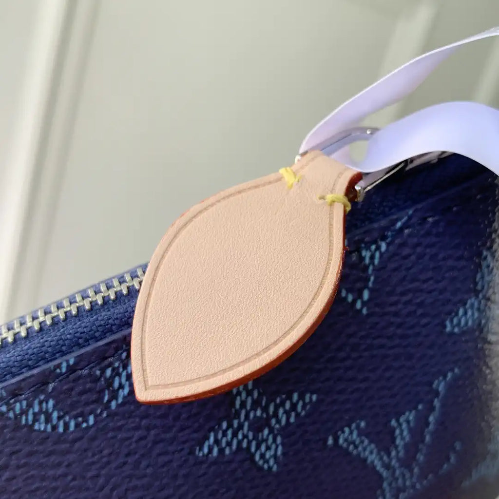 LV M27112 Louis Vuitton Key Pouch S Ocean Blue