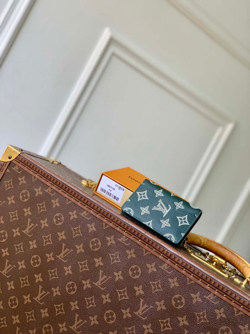 LV M27149 Louis Vuitton Pocket Organizer Forest Green