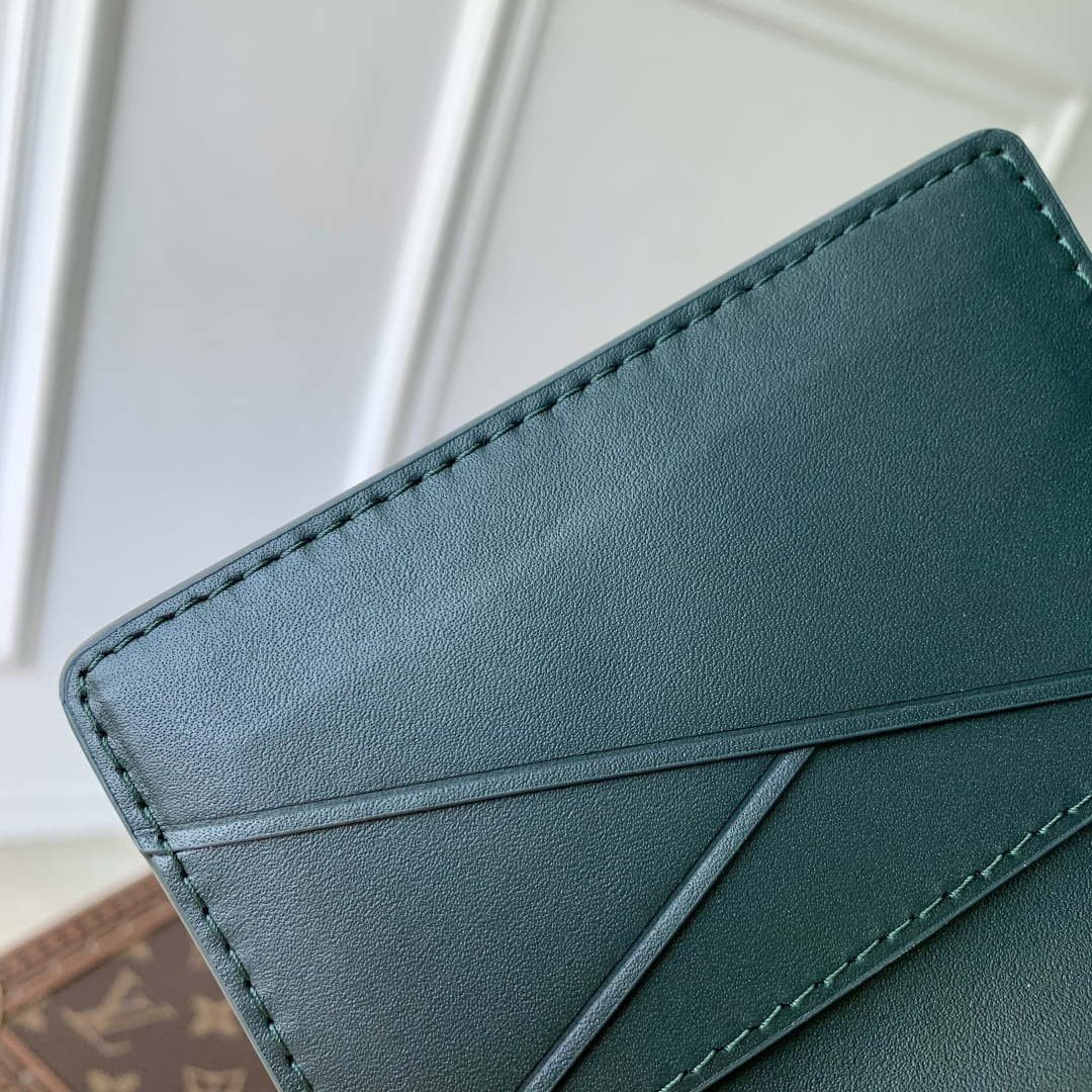 LV M27149 Louis Vuitton Pocket Organizer Forest Green