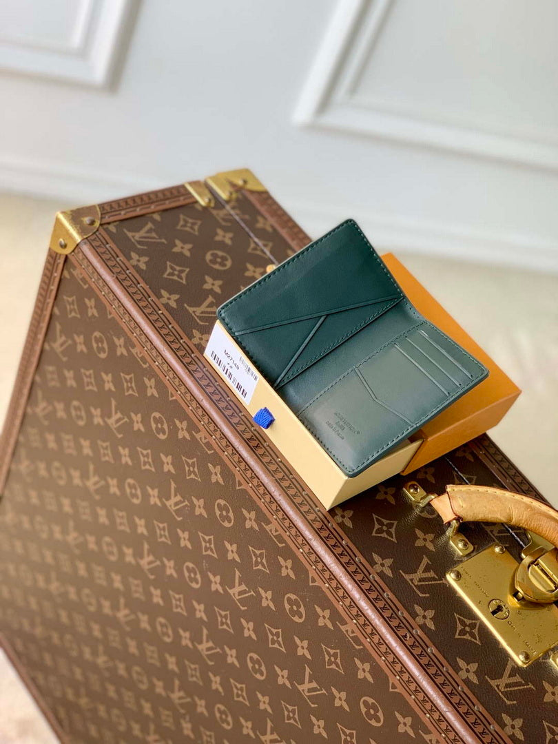 LV M27149 Louis Vuitton Pocket Organizer Forest Green