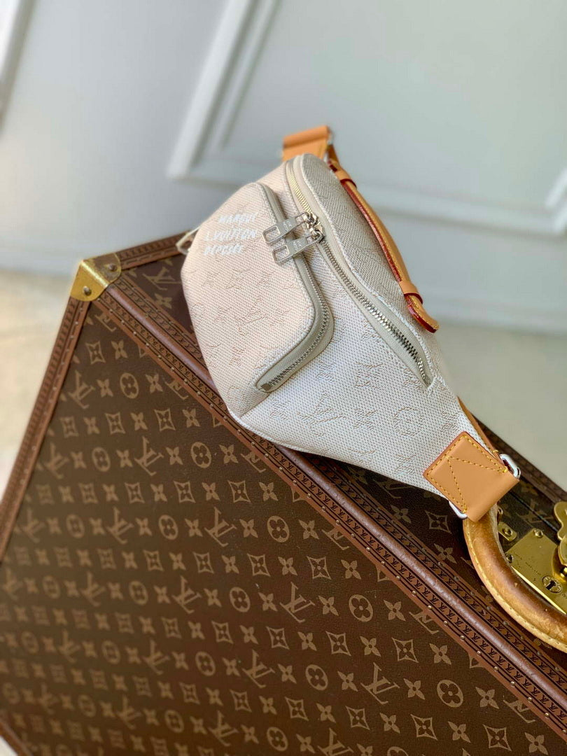 LV M27152 Louis Vuitton Rush Bumbag Linen