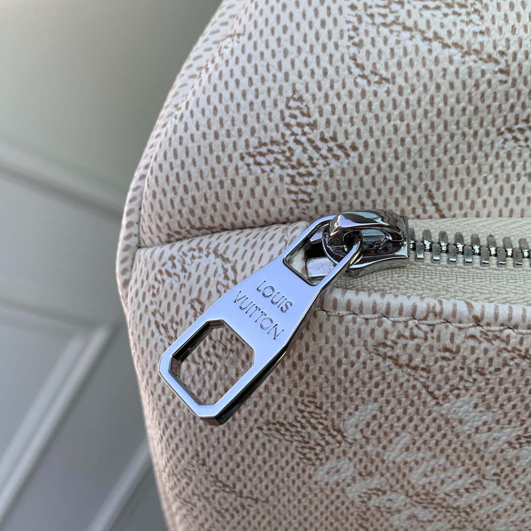 LV M27152 Louis Vuitton Rush Bumbag Linen
