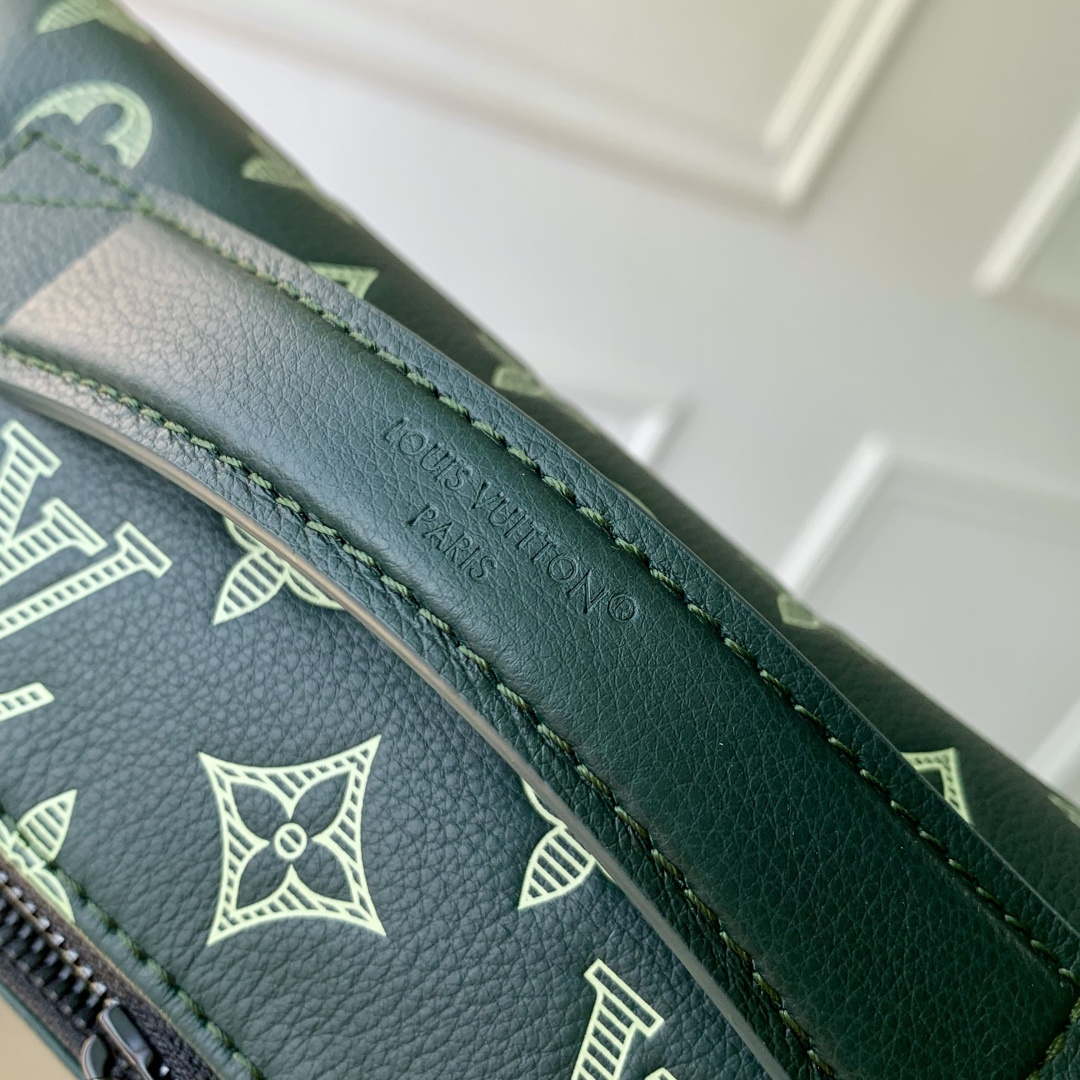 LV M27153 Louis Vuitton Rush Bumbag Forest Green