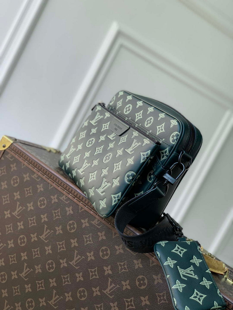 LV M27154 Louis Vuitton Trio Messenger Bag Forest Green