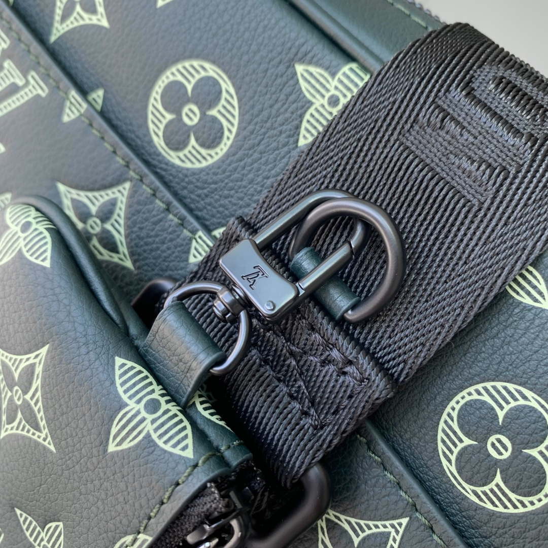LV M27154 Louis Vuitton Trio Messenger Bag Forest Green