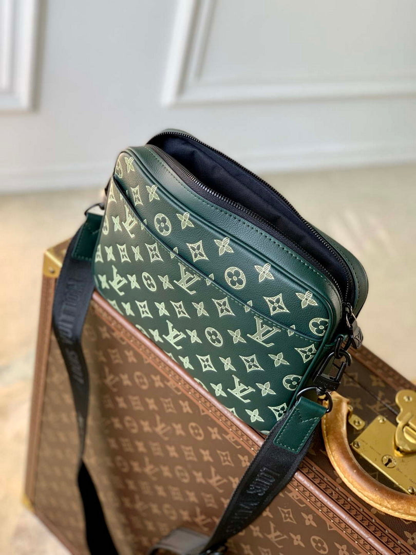 LV M27154 Louis Vuitton Trio Messenger Bag Forest Green