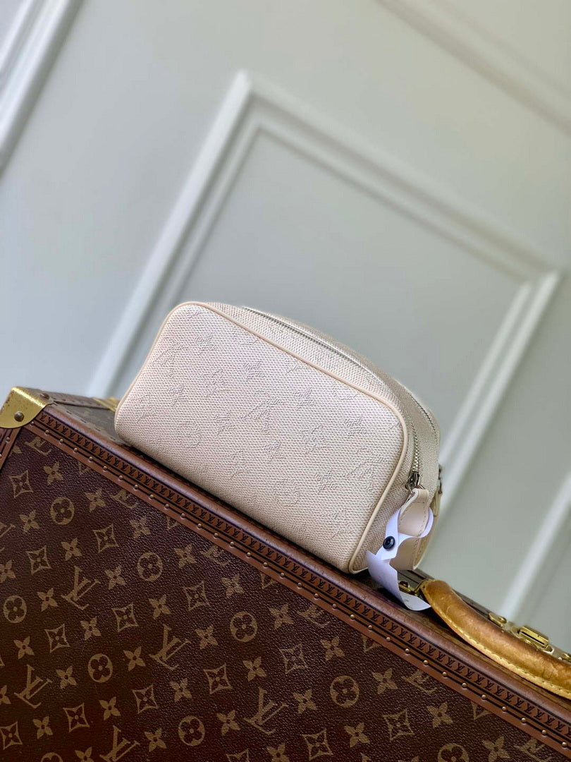 LV M27158 Louis Vuitton Mini Dopp Kit Bag Apricot