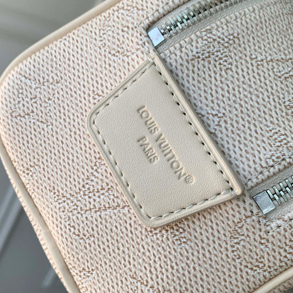 LV M27158 Louis Vuitton Mini Dopp Kit Bag Apricot
