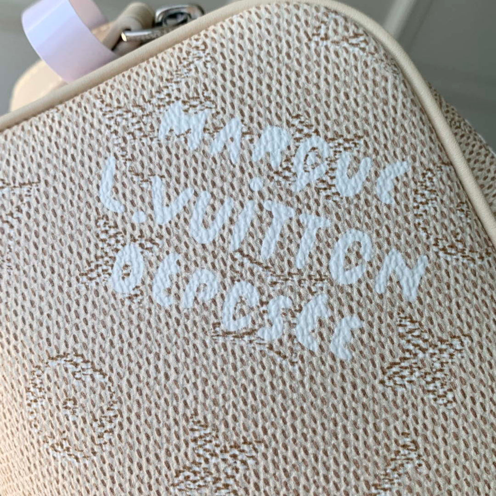 LV M27158 Louis Vuitton Mini Dopp Kit Bag Apricot