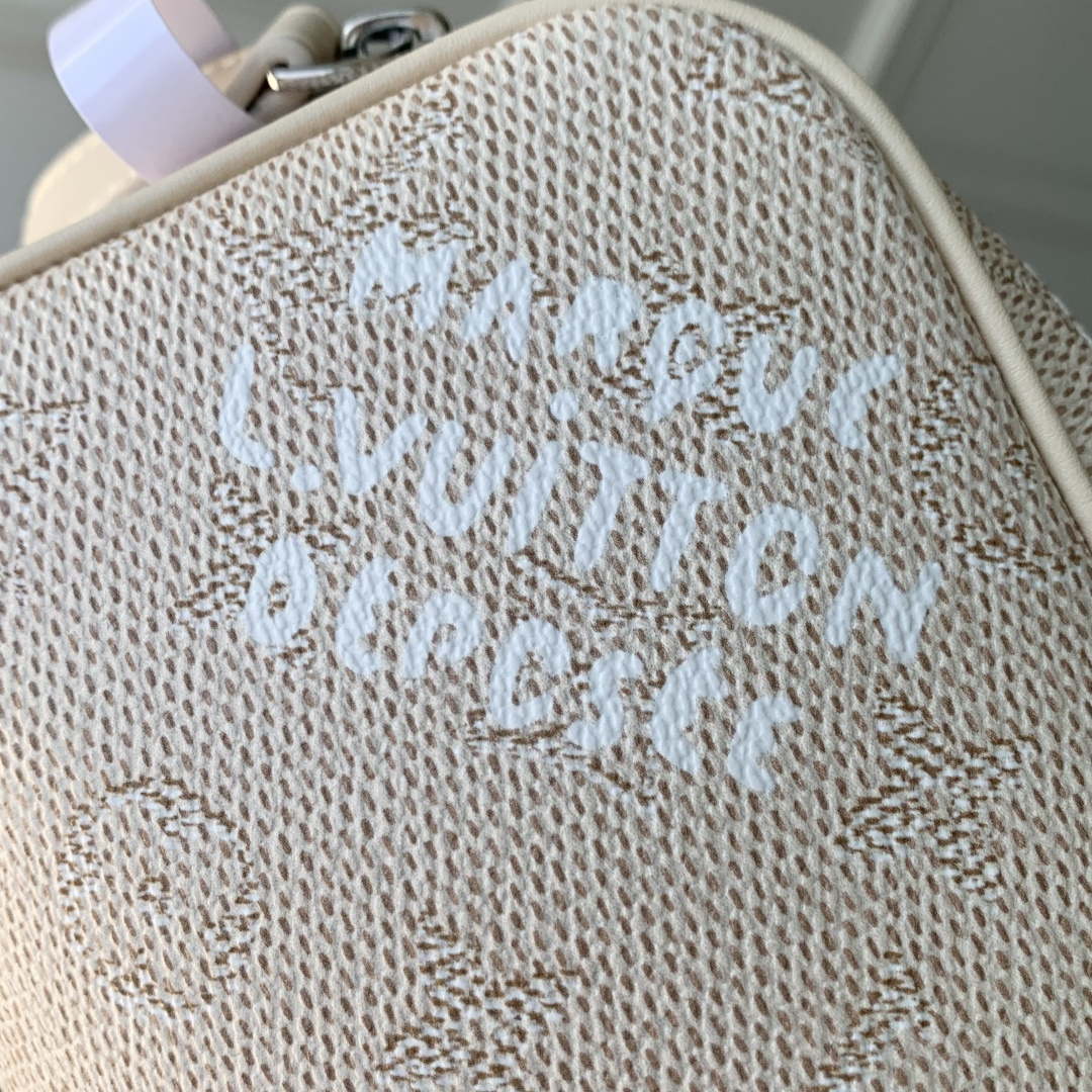 LV M27158 Louis Vuitton Mini Dopp Kit Bag Apricot