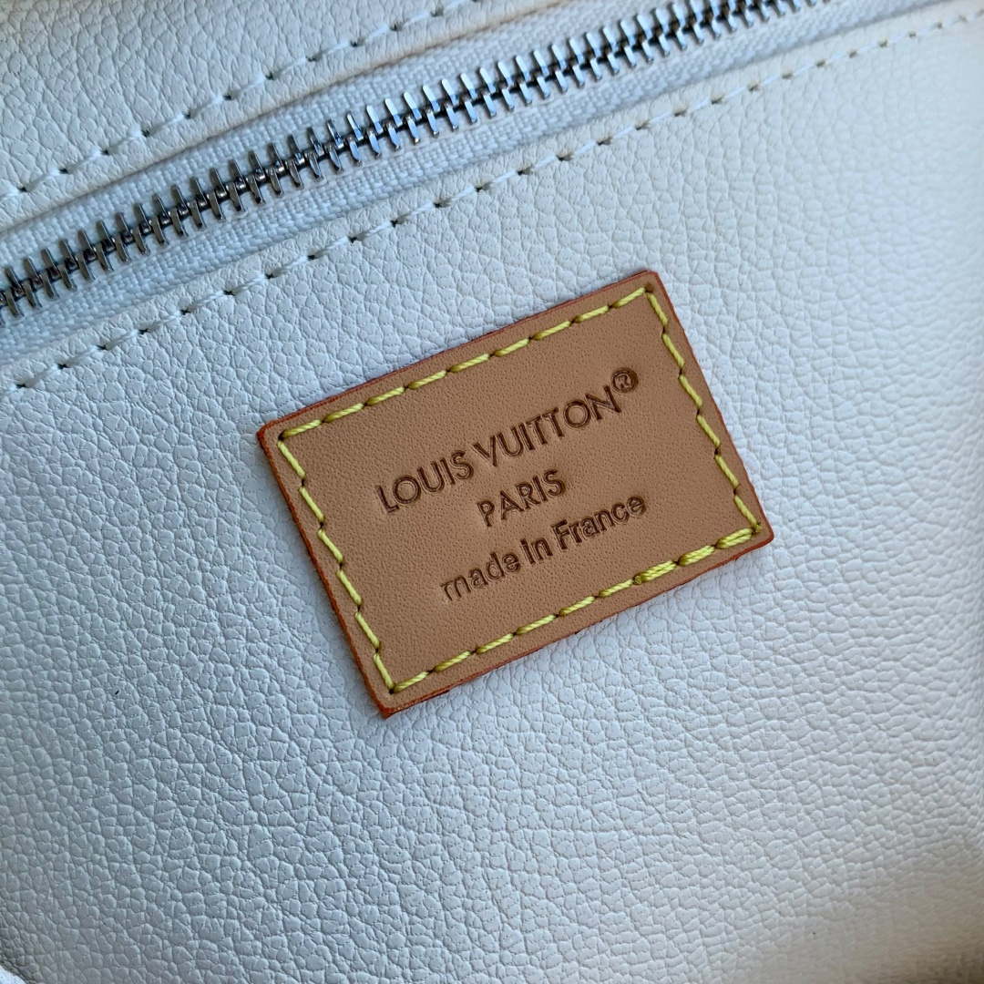 LV M27158 Louis Vuitton Mini Dopp Kit Bag Apricot