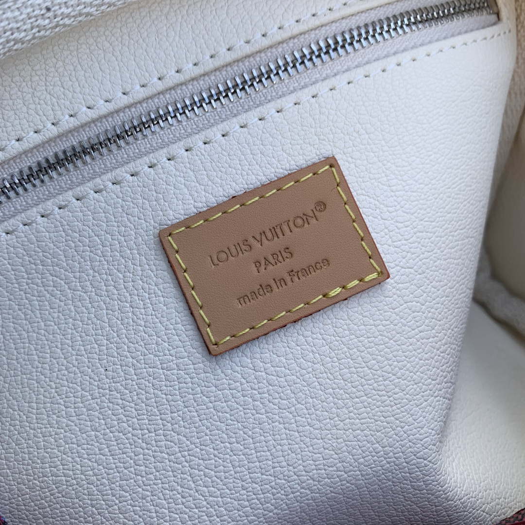 LV M27158 Louis Vuitton Mini Dopp Kit Bag Purple