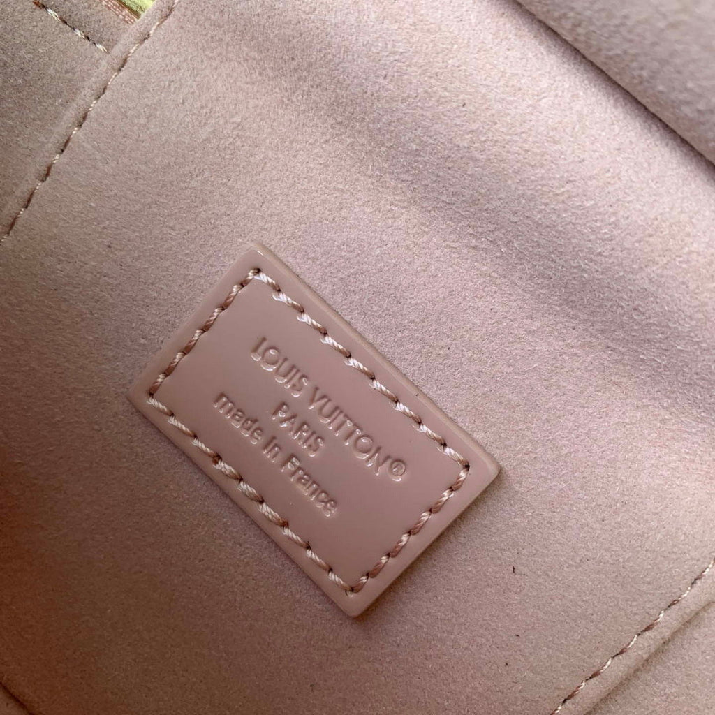 LV M27169 Louis Vuitton Vanity Chain Pouch Bag Desert Sand
