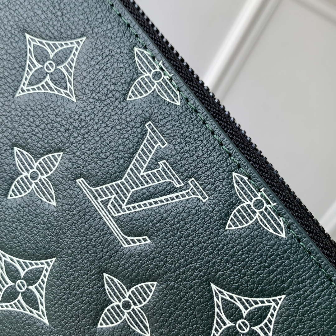 LV M27178 Louis Vuitton Zippy Wallet Horizontal Forest Green