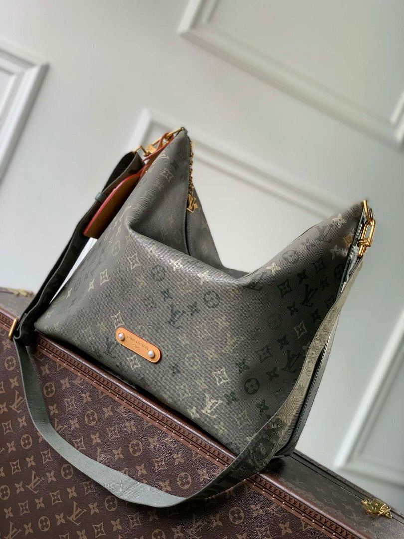 LV M27181 Louis Vuitton Vagabond Hobo Bag Khaki